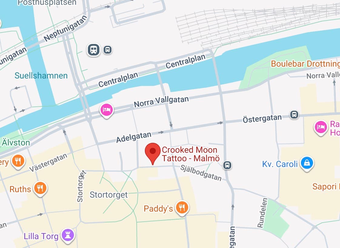 Map showing Crooked Moon Tattoo location